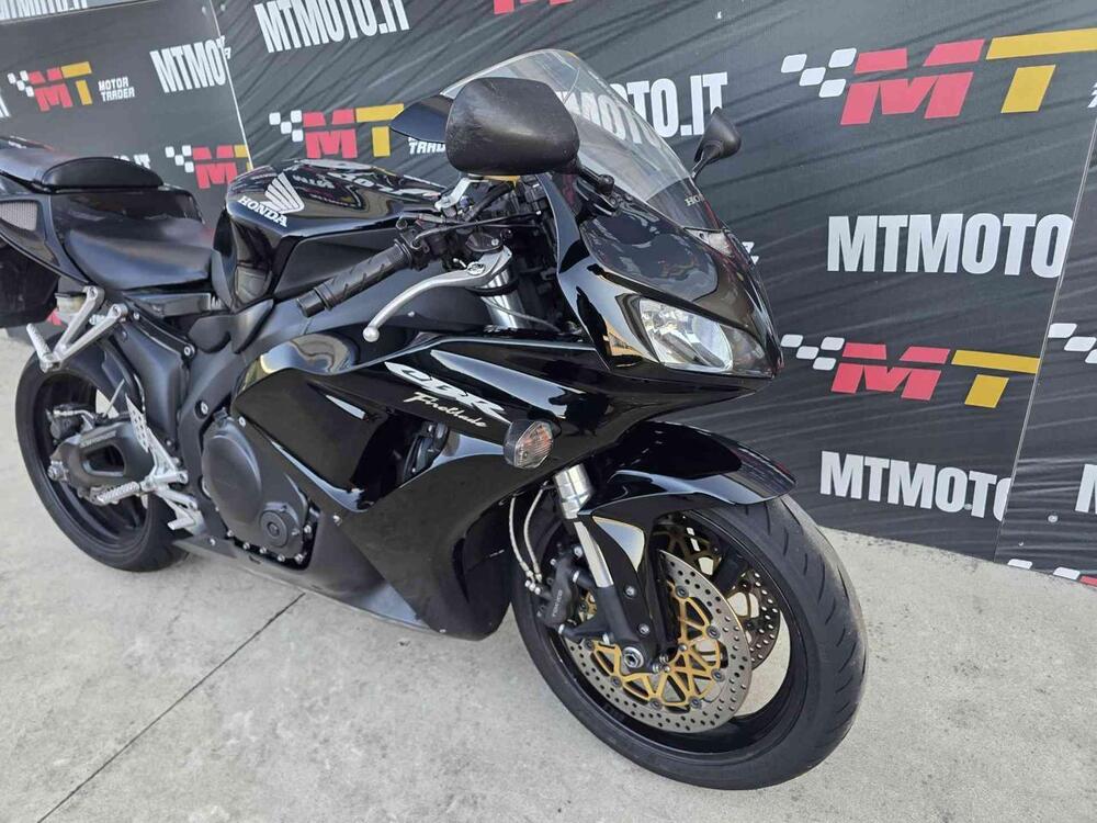 Honda CBR 1000 RR Fireblade (2006 - 07) (5)