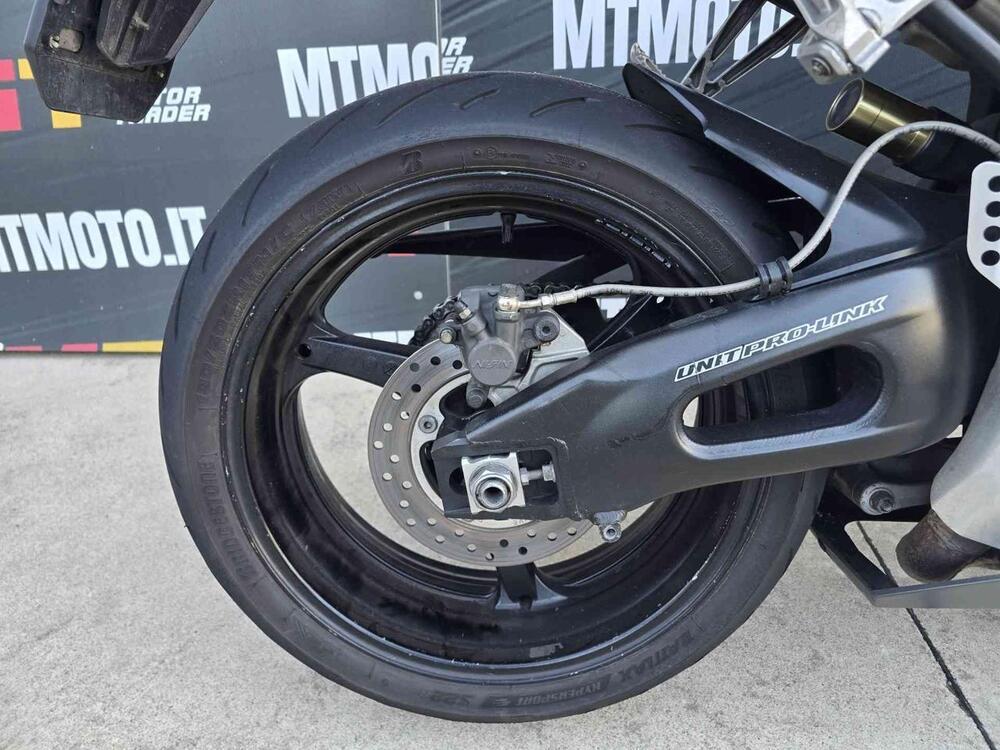 Honda CBR 1000 RR Fireblade (2006 - 07) (13)