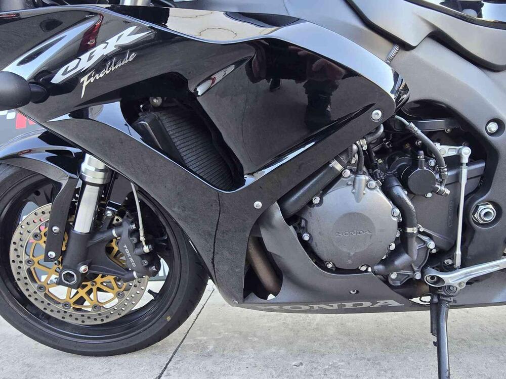 Honda CBR 1000 RR Fireblade (2006 - 07) (15)