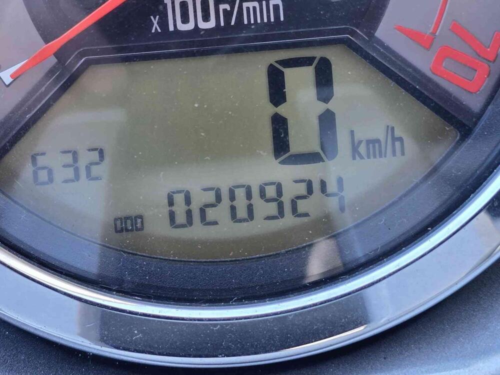 Yamaha MT-01 (2005- 11) (27)