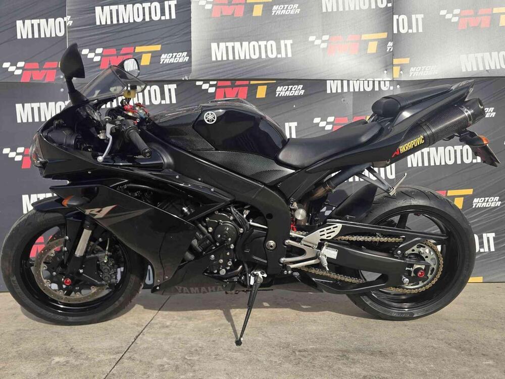 Yamaha YZF R1 (2007 - 08) (2)