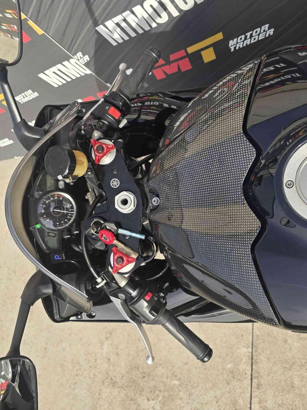 Yamaha YZF R1 (2007 - 08) (18)