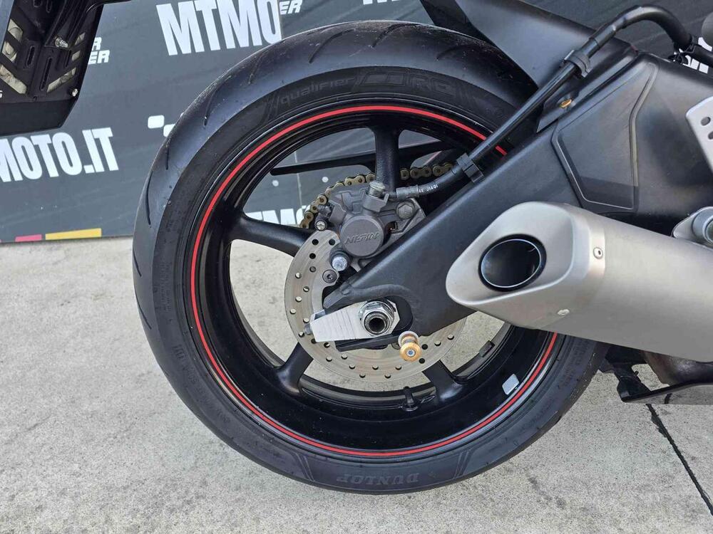 Yamaha YZF R6 (2006 - 07) (13)