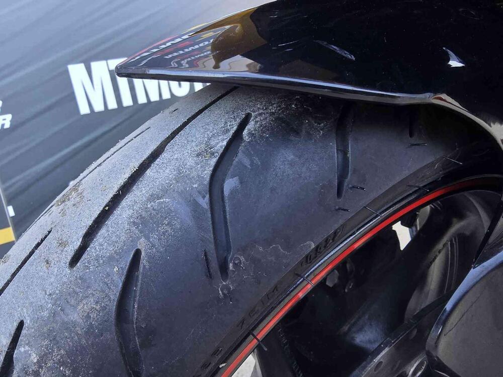 Yamaha YZF R6 (2006 - 07) (11)