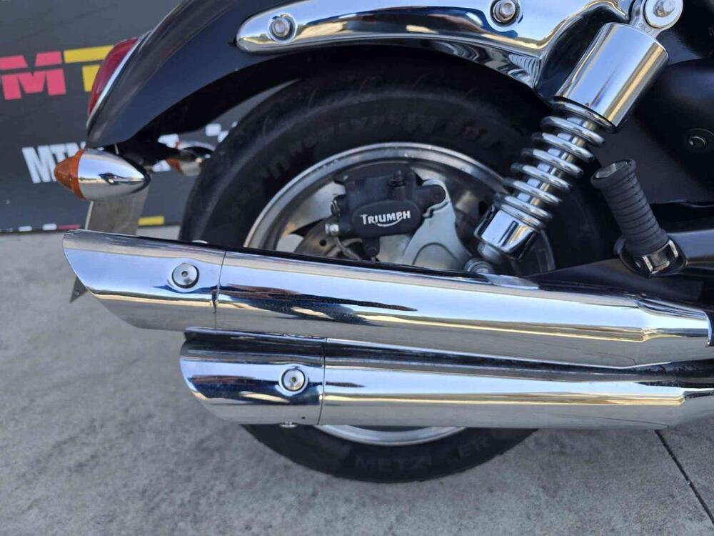 Triumph Rocket 3 Classic (2006 - 11) (17)