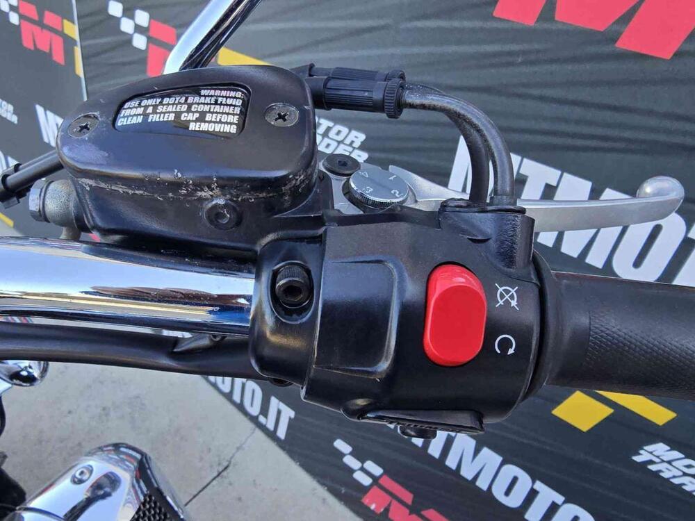 Triumph Rocket 3 Classic (2006 - 11) (16)