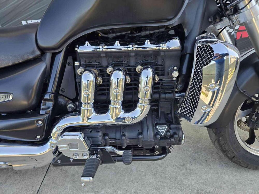 Triumph Rocket 3 Classic (2006 - 11) (4)