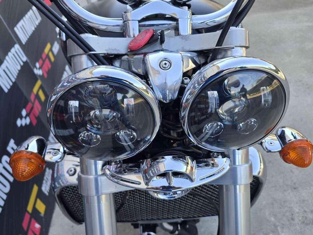 Triumph Rocket 3 Classic (2006 - 11) (22)