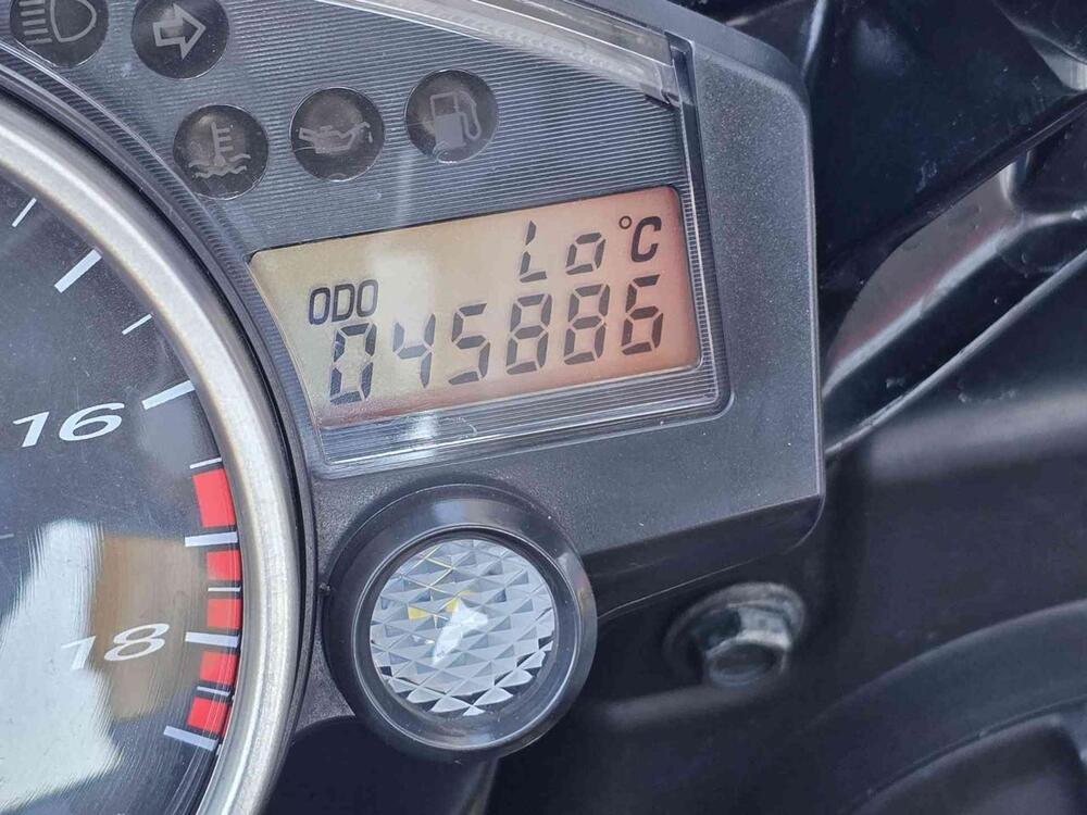 Yamaha YZF R6 (2006 - 07) (29)