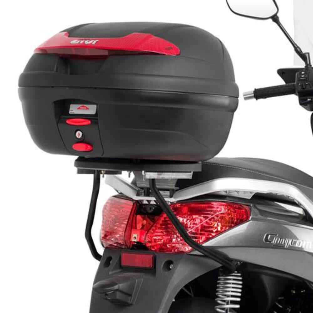 GIVI SR231M Attacco posteriore specifico per baule