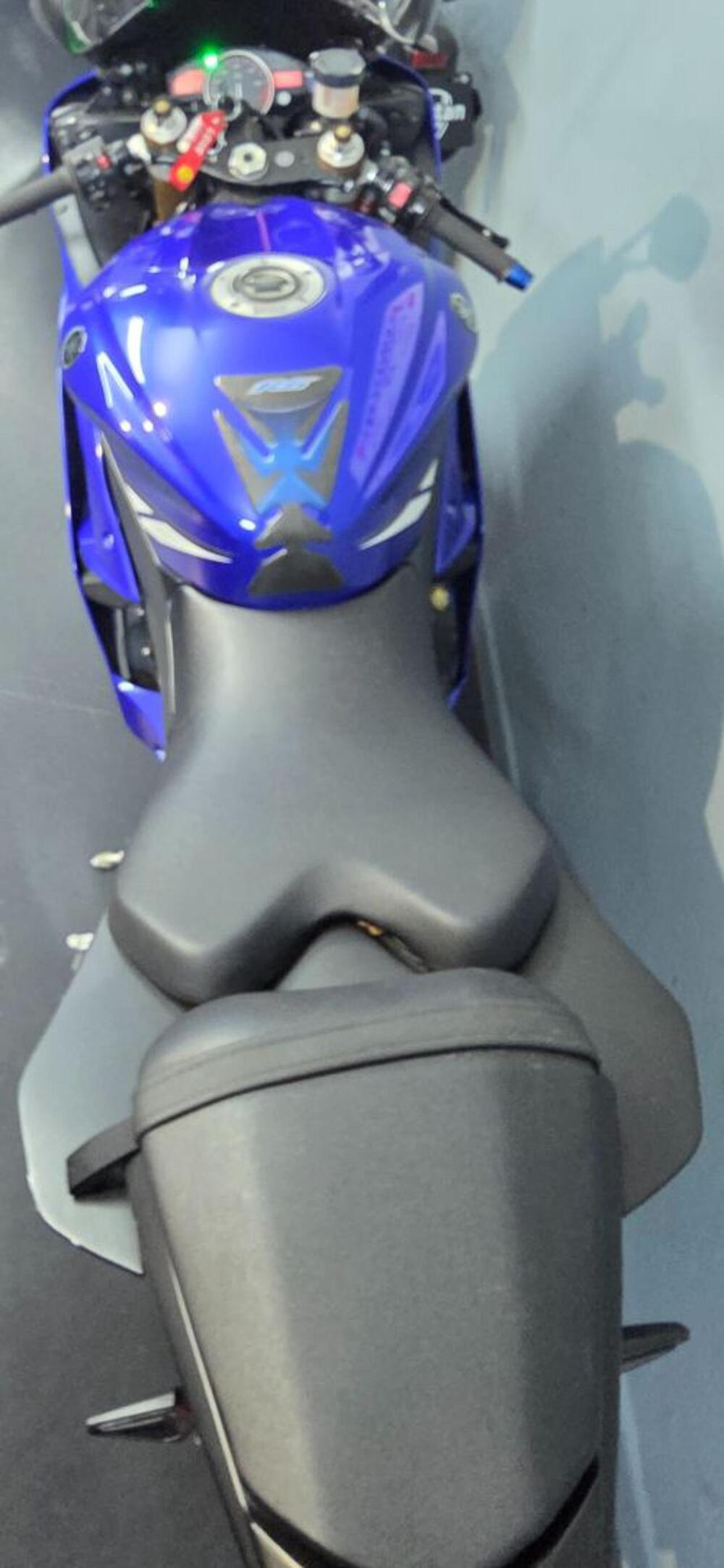 Yamaha YZF R6 (2008 - 09) (5)