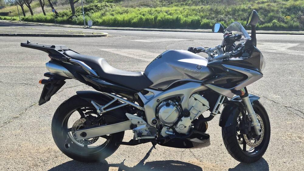 Yamaha FZ6 Fazer (2004 - 07)