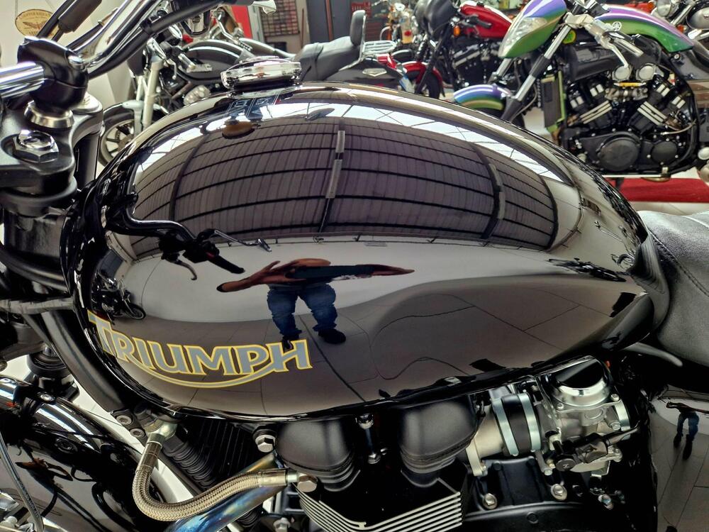 Triumph Bonneville SE (2009 - 13) (7)