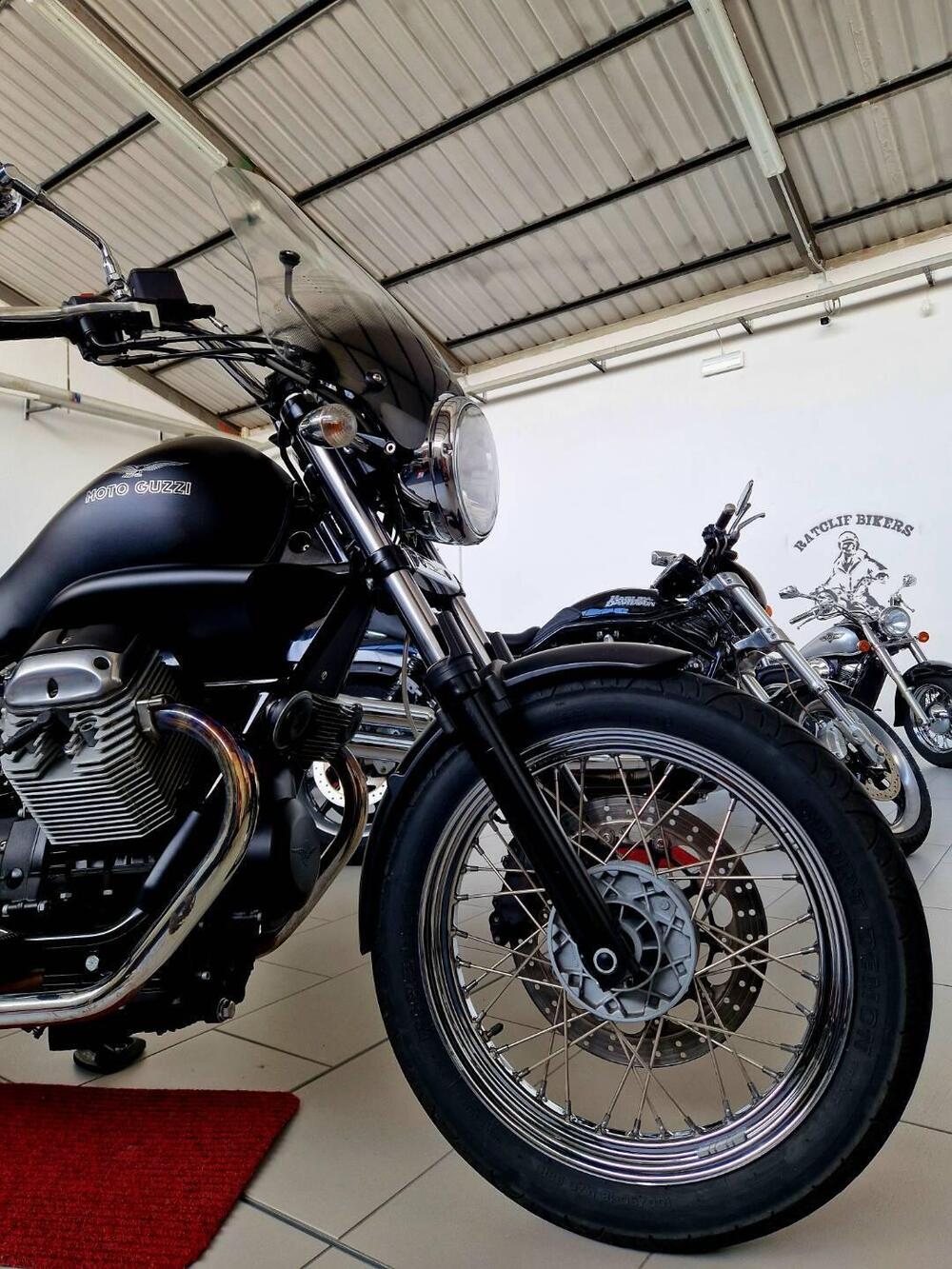 Moto Guzzi Nevada 750 Aquila Nera (2009 - 16) (9)