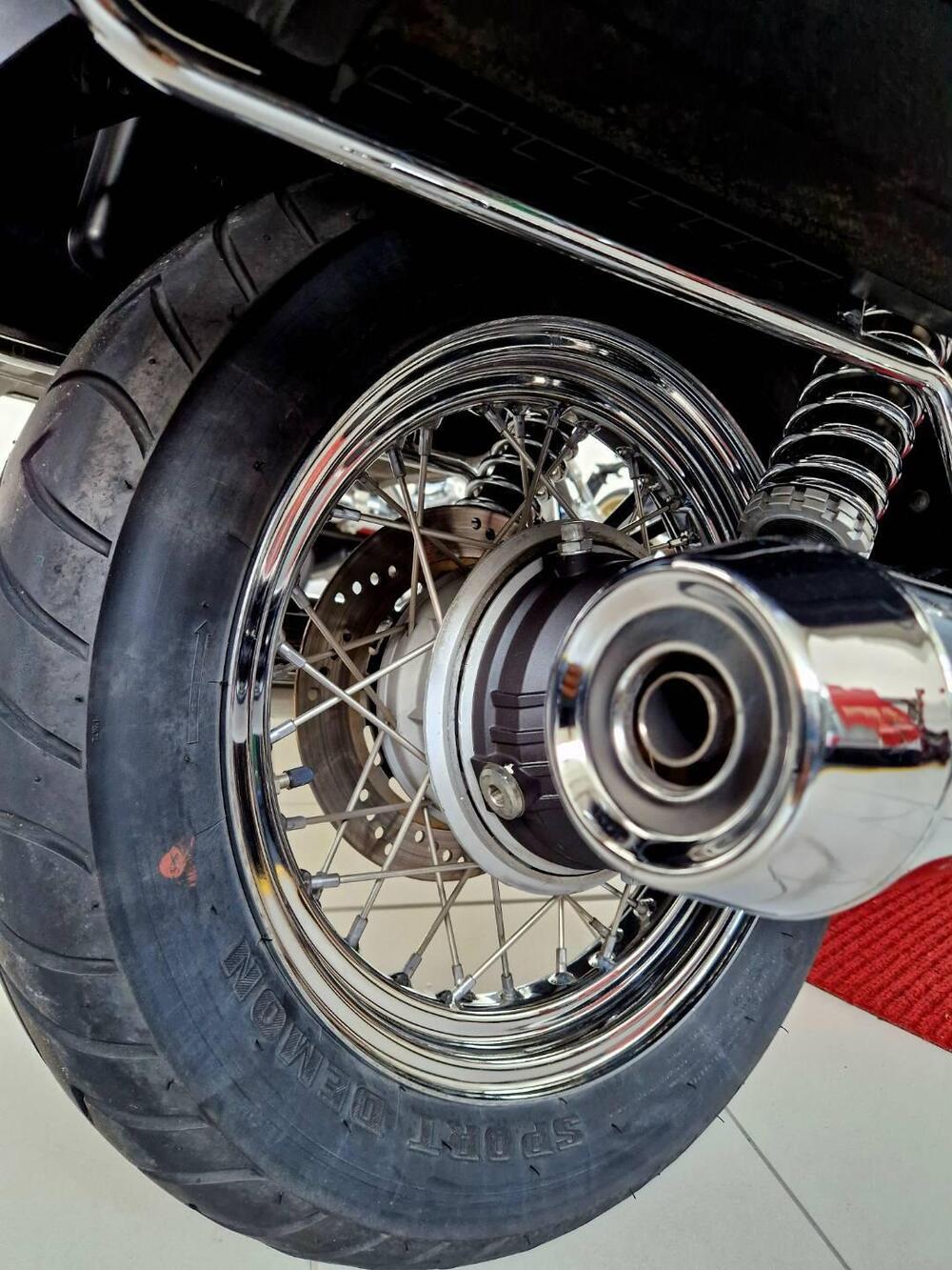 Moto Guzzi Nevada 750 Aquila Nera (2009 - 16) (16)