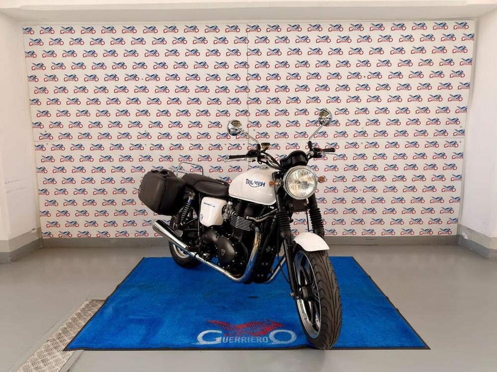 Triumph Bonneville (2007 - 16) (2)