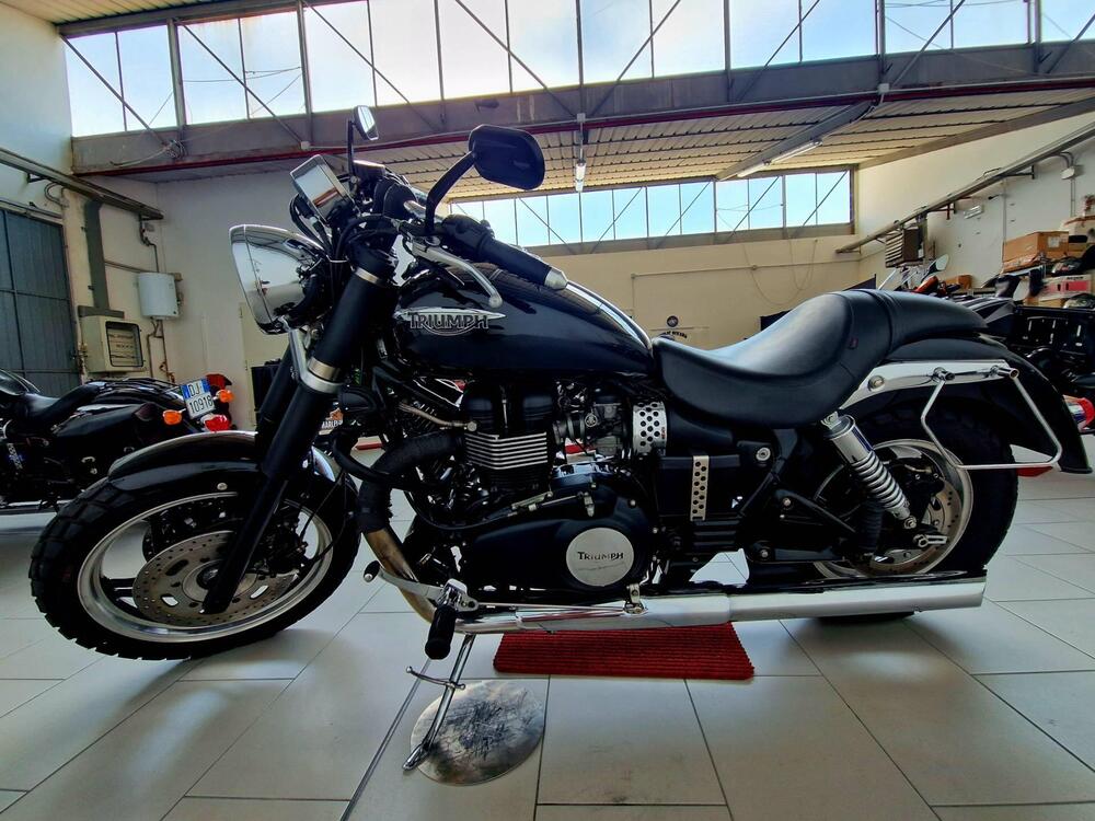 Triumph Speedmaster 865 (2005 - 10) (4)