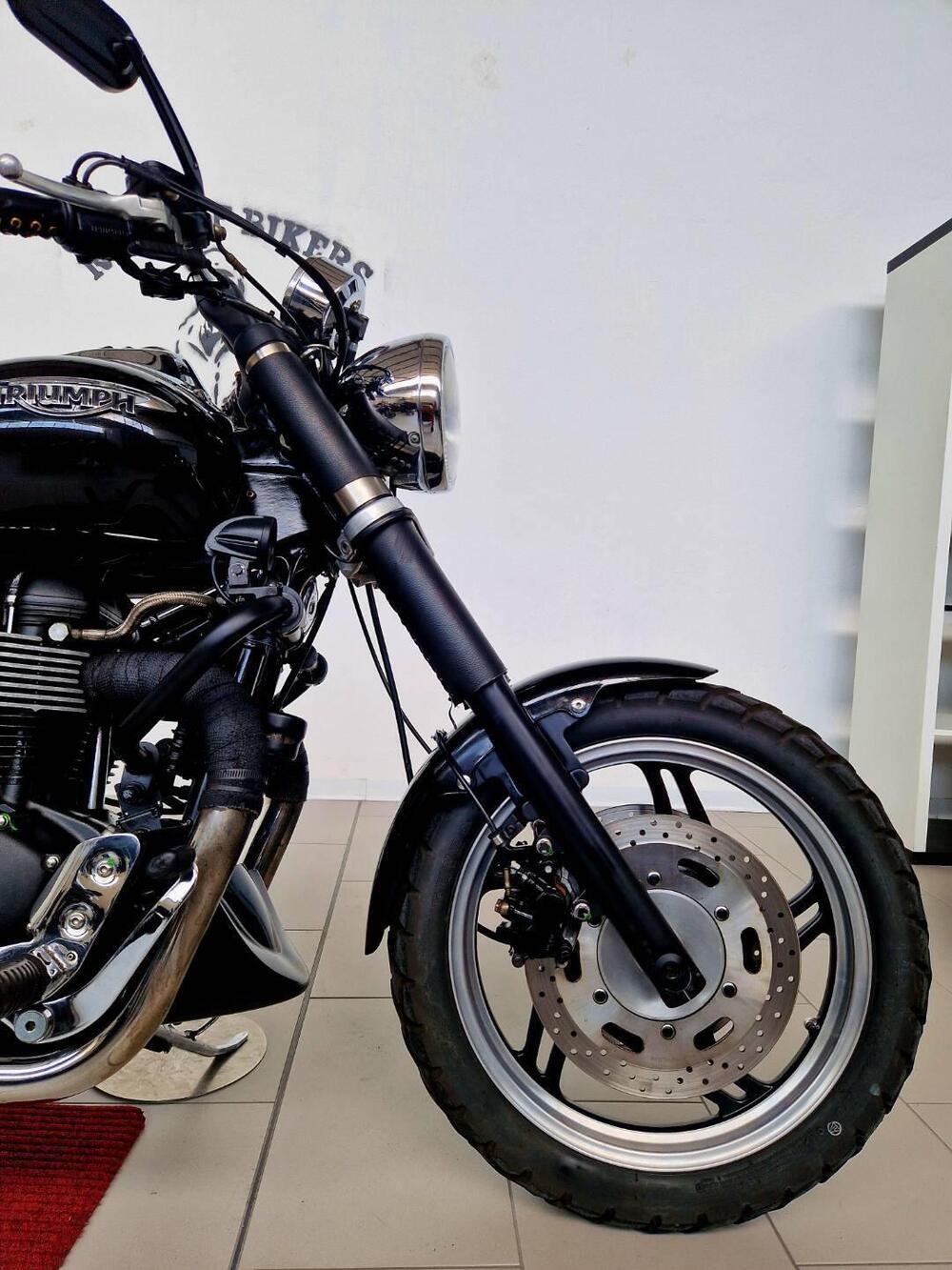 Triumph Speedmaster 865 (2005 - 10) (9)