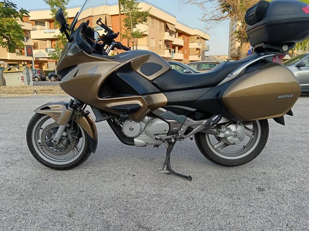 Honda Deauville 700 ABS (5)