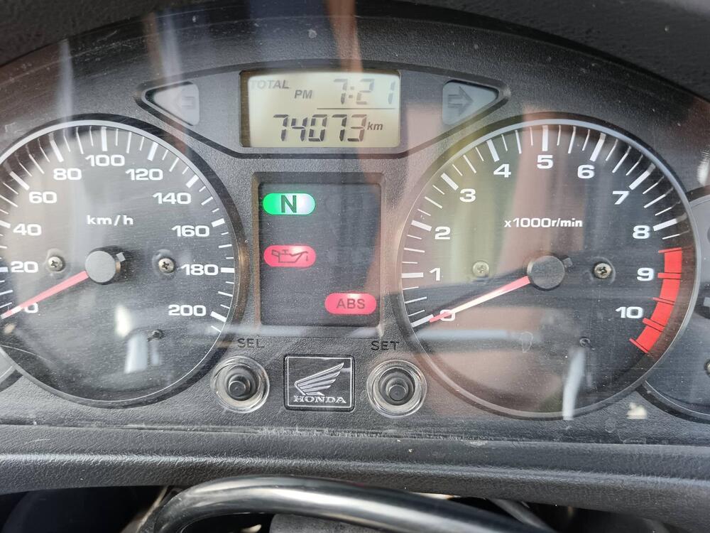 Honda Deauville 700 ABS (8)