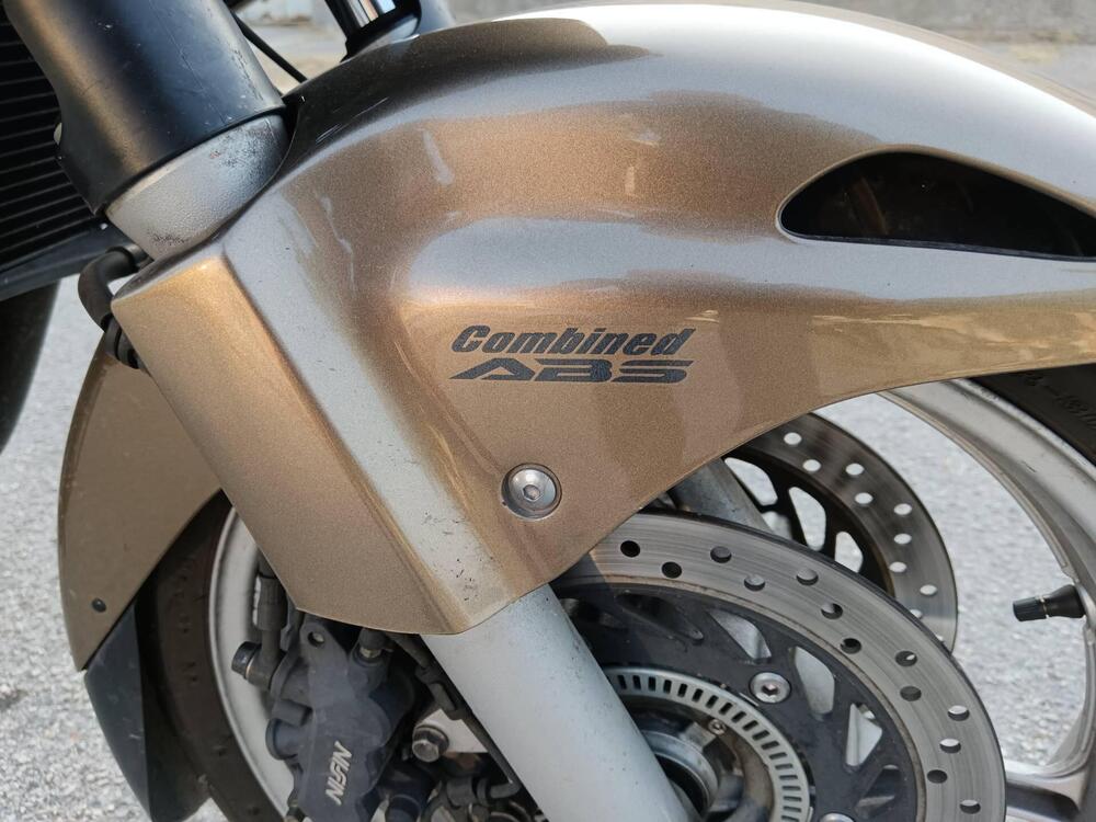 Honda Deauville 700 ABS (9)