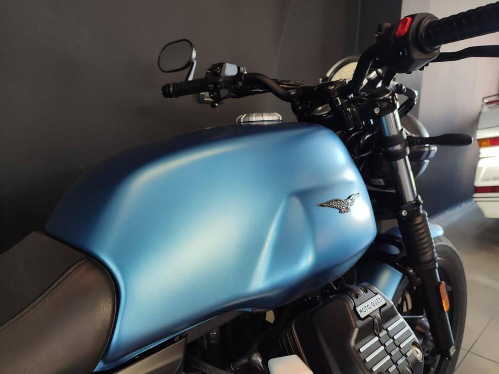 Moto Guzzi V7 Stone (2025 - 26) (6)