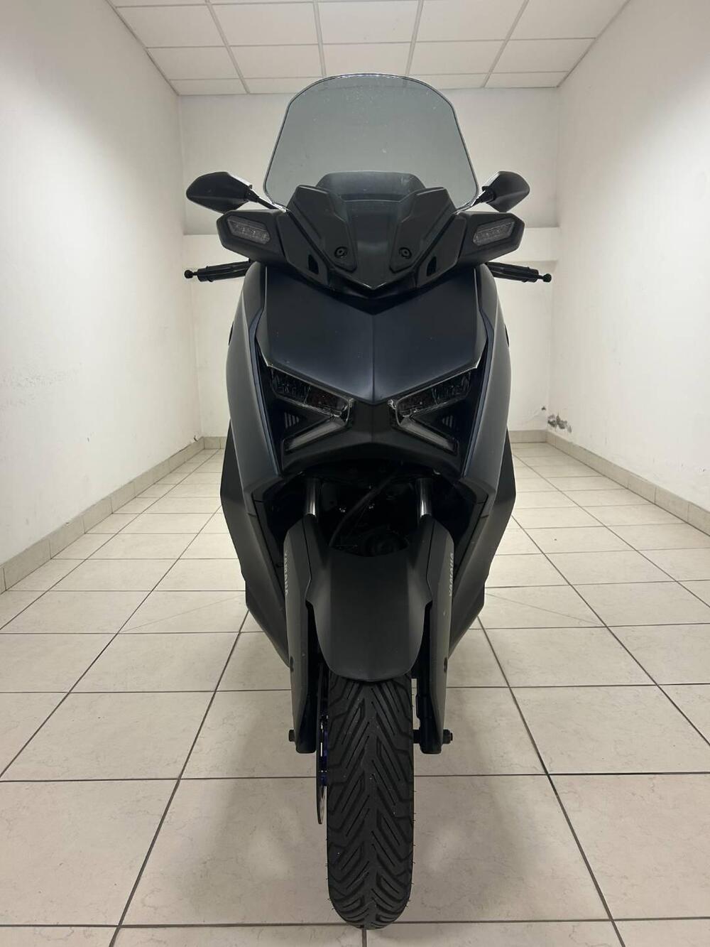Yamaha X-Max 300 (2021 - 24) (3)