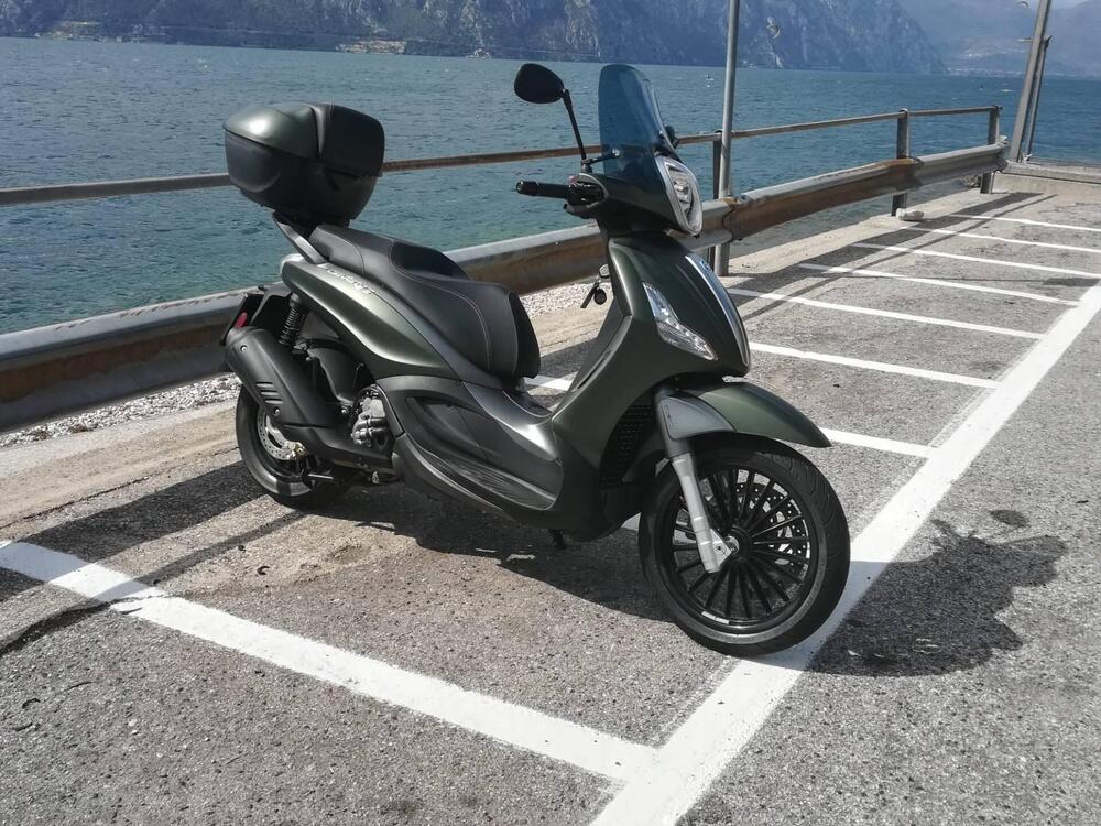 Piaggio Beverly 300 ABS-ASR (2021 - 25)