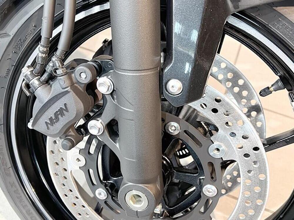 Kawasaki Z7 Hybrid (2024 - 26) (4)