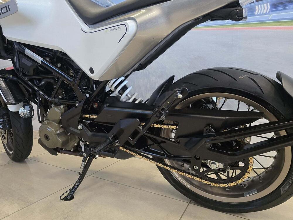 Husqvarna Vitpilen 401 (2021 - 23) (14)