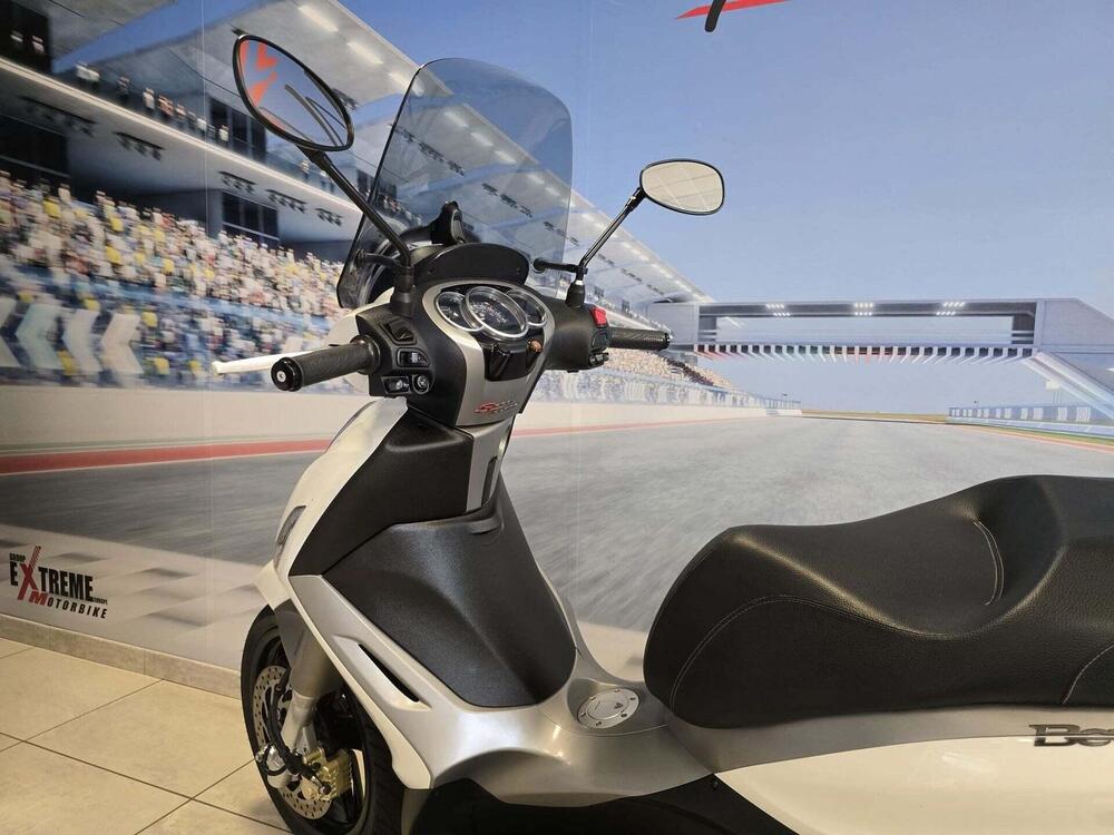 Piaggio Beverly 350 SportTouring ie ABS (2011 - 17) (12)