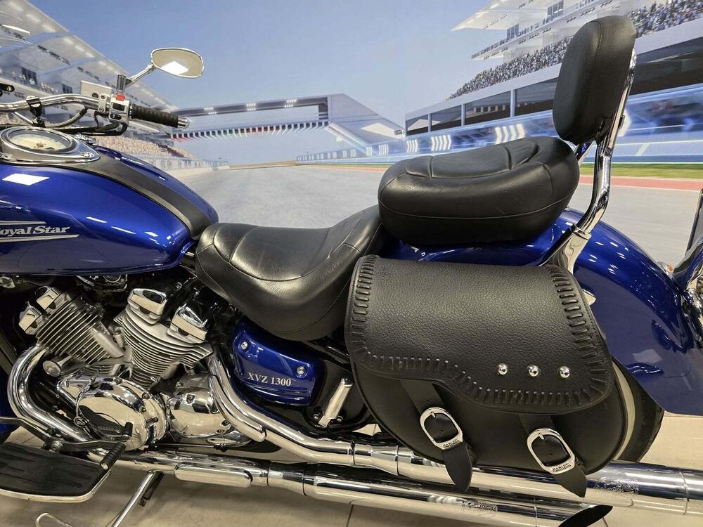 Yamaha XVZ 1300 Royal Star (1996 - 02) (6)