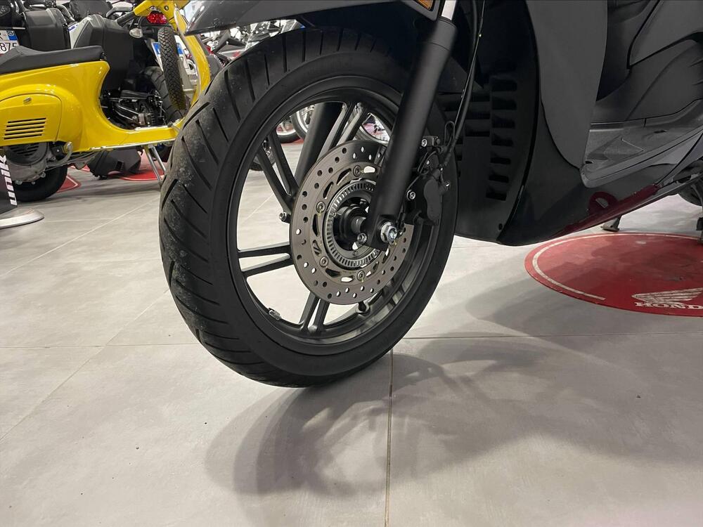 Honda SH 350 (2021 - 24) (11)