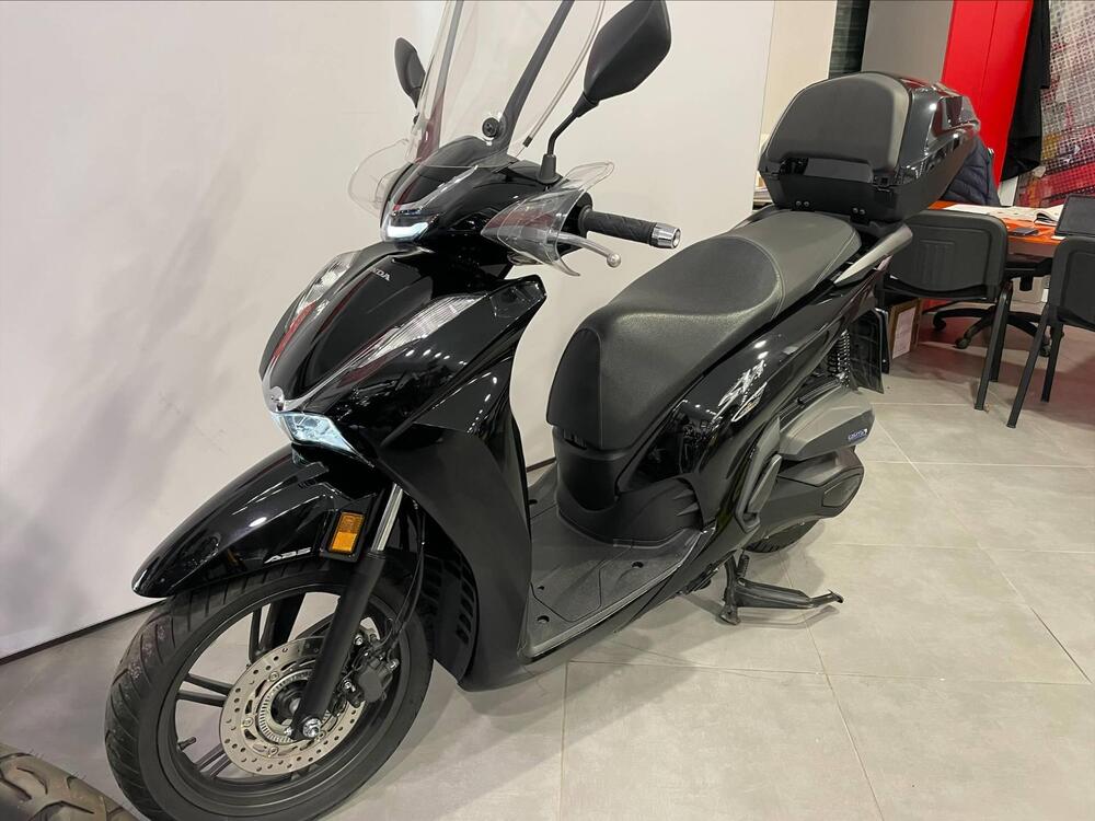 Honda SH 350 (2021 - 24) (8)