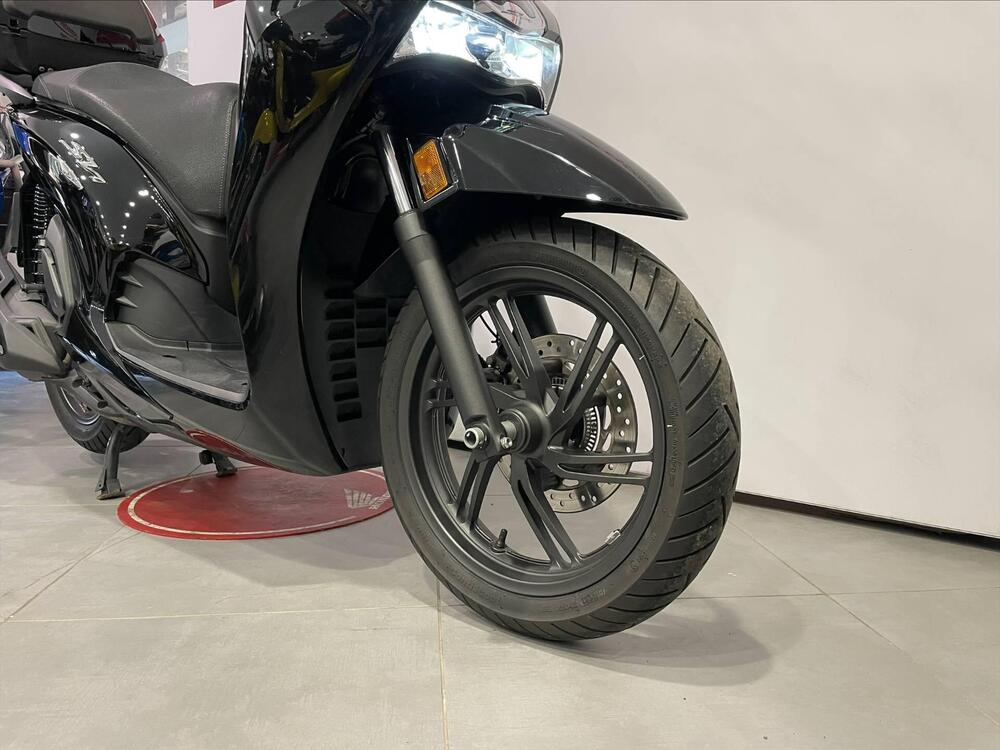 Honda SH 350 (2021 - 24) (12)