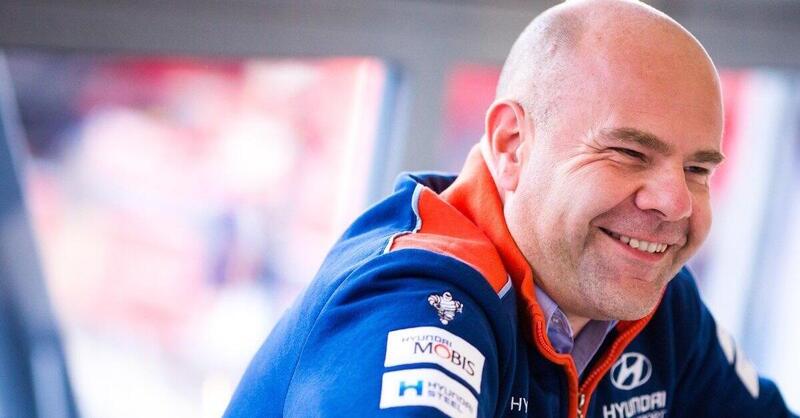 "Tutti vogliono fare i capi, ma nessuno vuole prendersi le responsabilit&agrave;&rdquo;. Andrea Adamo e un&rsquo;Italia che vince e che vale la pena di ricordare