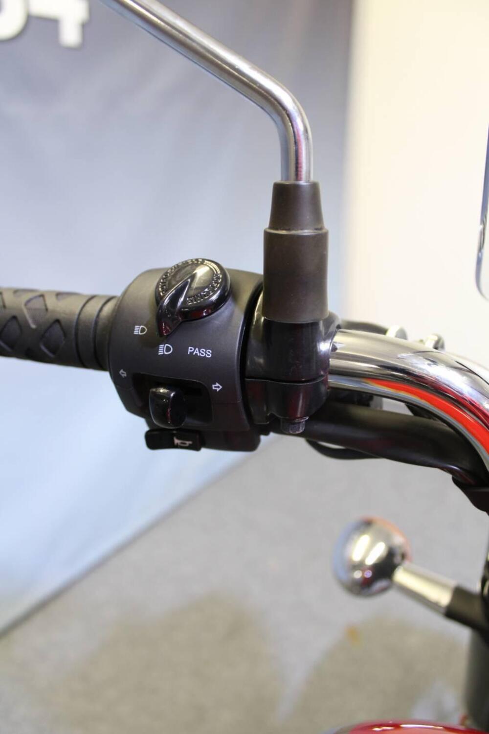 Royal Enfield Classic 350 (2021 - 26) (5)