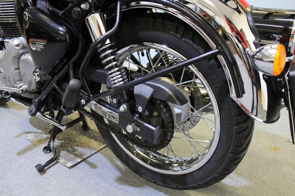 Royal Enfield Classic 350 (2021 - 26) (10)