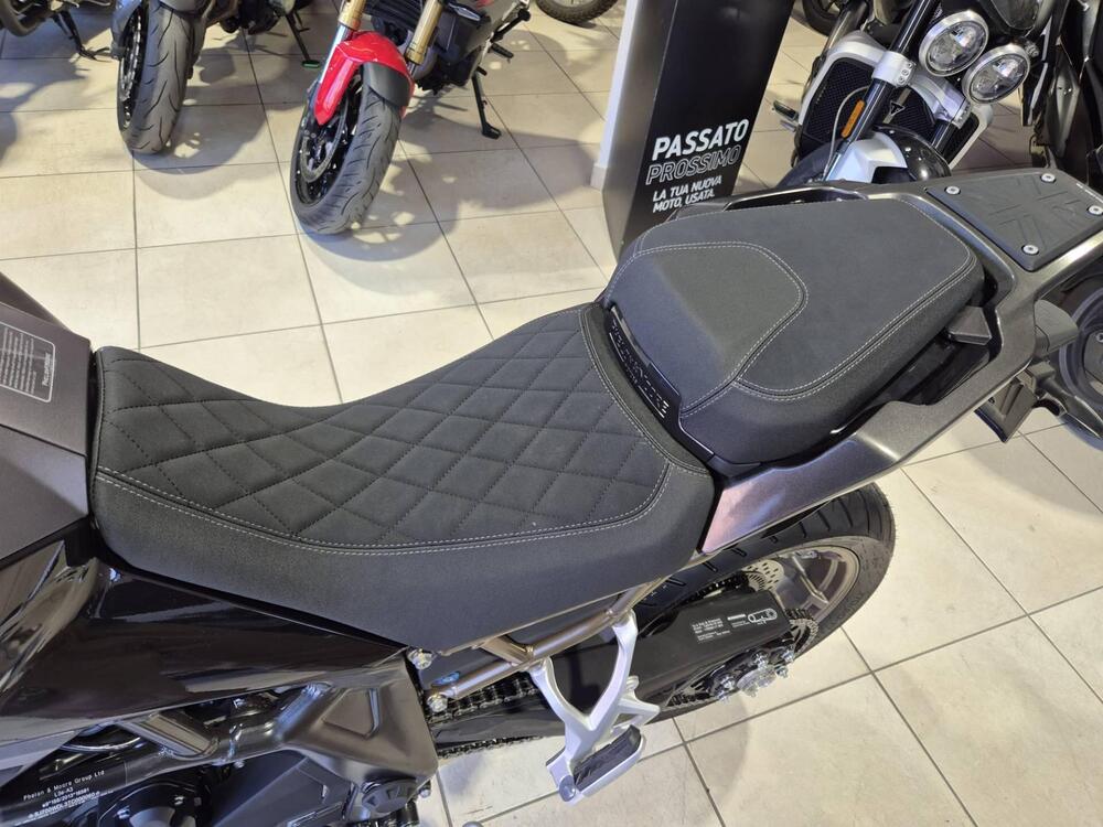 Phelon & Moore Motors Capetown 7S (2025 - 26) (8)