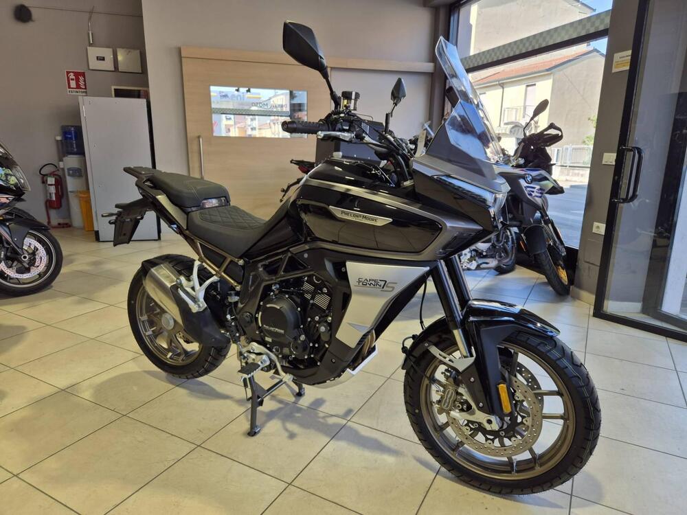 Phelon & Moore Motors Capetown 7S (2025 - 26) (2)