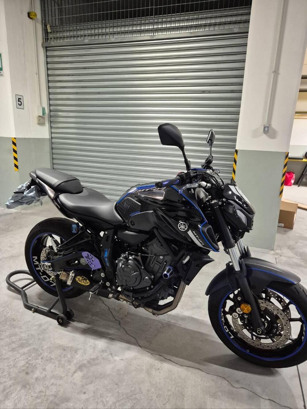 Yamaha MT-07 Pure (2023 - 25) (4)