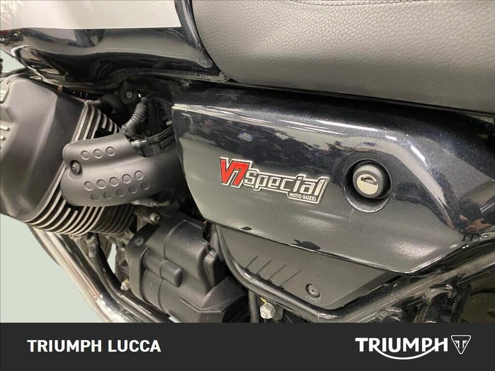 Moto Guzzi V7 850 Stone Special Abs (2021) (7)