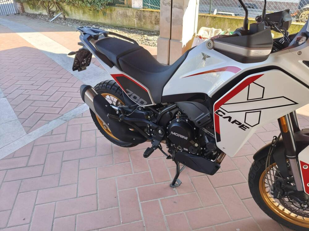 Moto Morini X-Cape 700 Gold Edition (2025 - 26) (4)