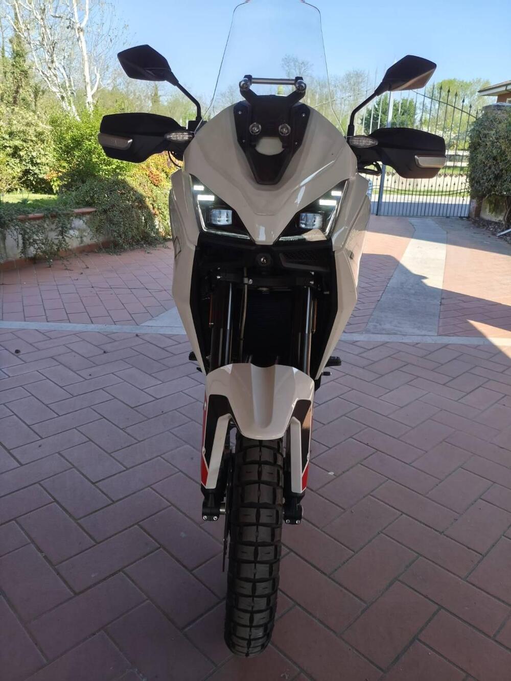 Moto Morini X-Cape 700 Gold Edition (2025 - 26) (5)