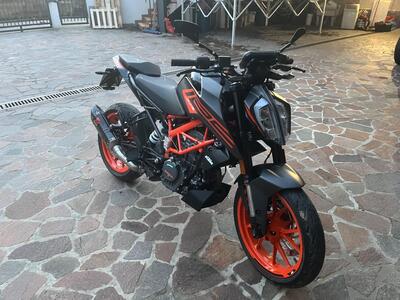 KTM 125 Duke (2021 - 23) usata