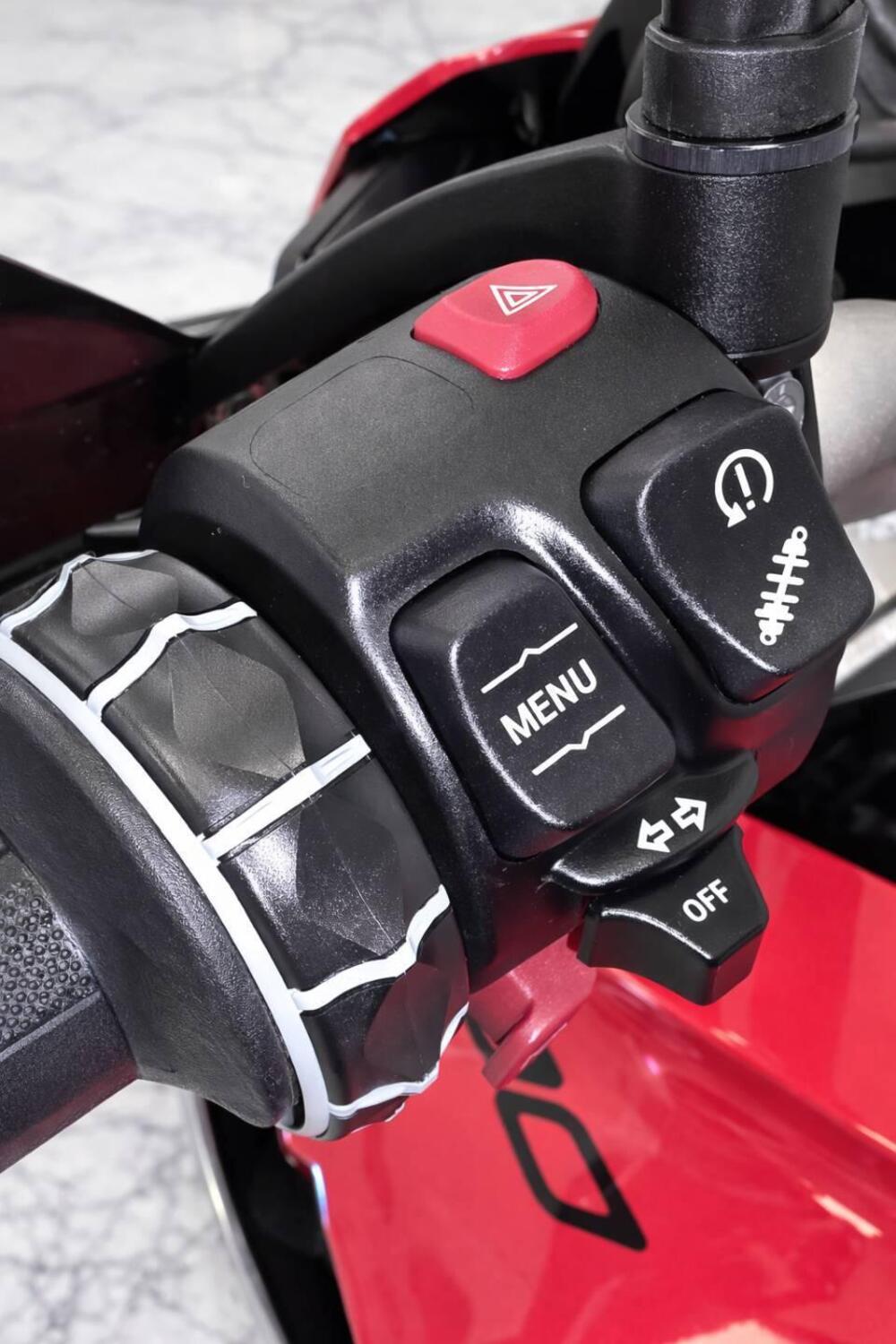 Bmw F 900 XR (2020 - 24) (9)