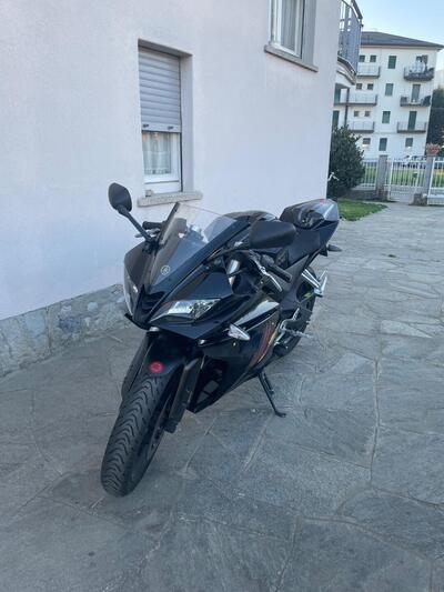 Yamaha YZF R125 (2014 - 16) usata
