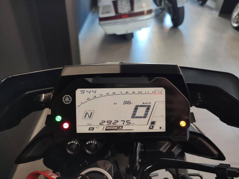 Yamaha MT-10 ABS (2016 - 17) (4)