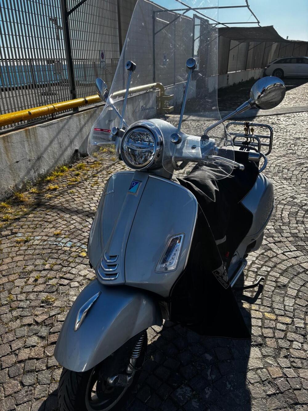 Vespa GTS 300 (2023 - 24)