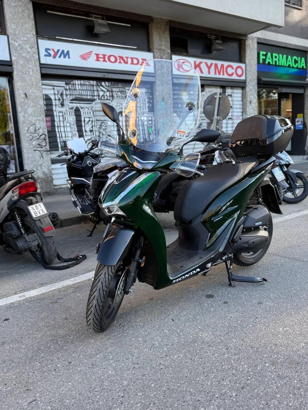 Honda SH 150i Vetro (2024 - 25) (2)